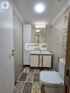 شوقەیەکی فراوانی چوار ژووری نوستن لە تاوەری ئەل ڕۆیا وێنە 9