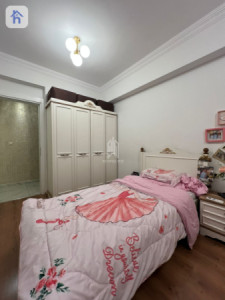 Modern 2-Bed Apartment Image 9