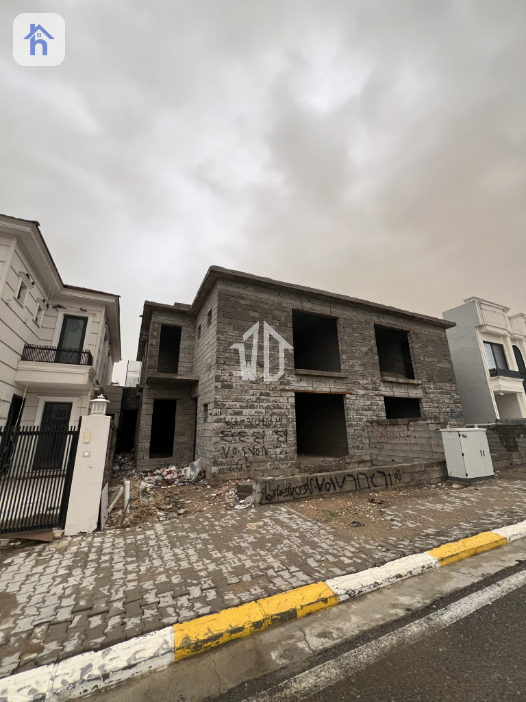 Spacious Construction in Hiwa City