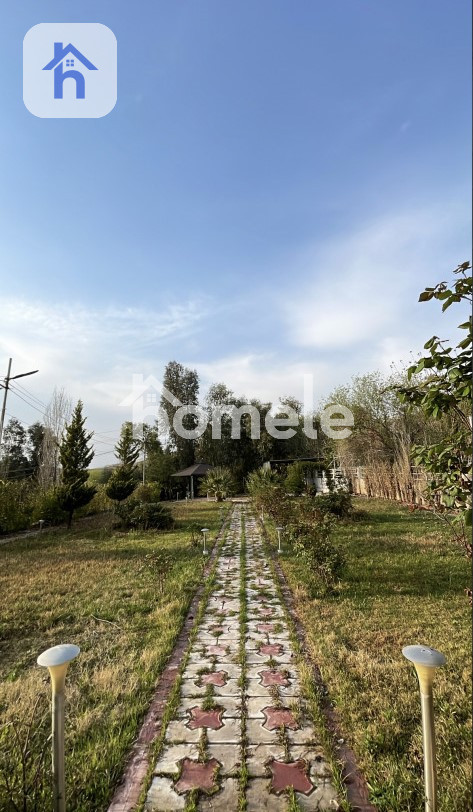 Spacious 4-Bedroom Farmhouse for Sale Image 2