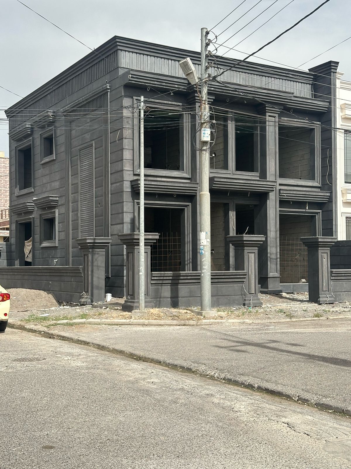 Structure House