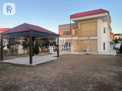 Luxurious Residence with Numerous Bedrooms image 2