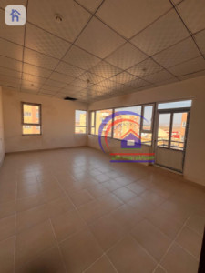 Spacious Family Home with 4 Bedrooms Resim 7