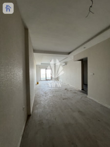 شقة واسعة بتصميم عصري صورة 3