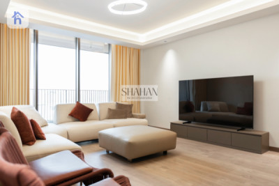 Luxurious Apartment in Cavalli Tower Image 5
