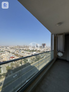 Spacious 2-Bedroom Apartment in Empire Square Image 9