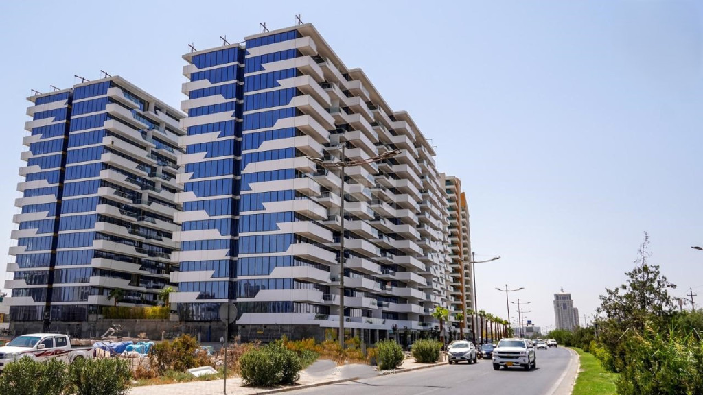 Modern Furnished Apartment in Star Towers Image 8