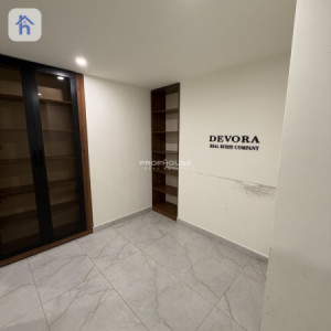 Modern Office Space in Phoenix Tower image 7