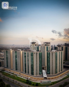 Luxurious apartment in Empire Square image 12
