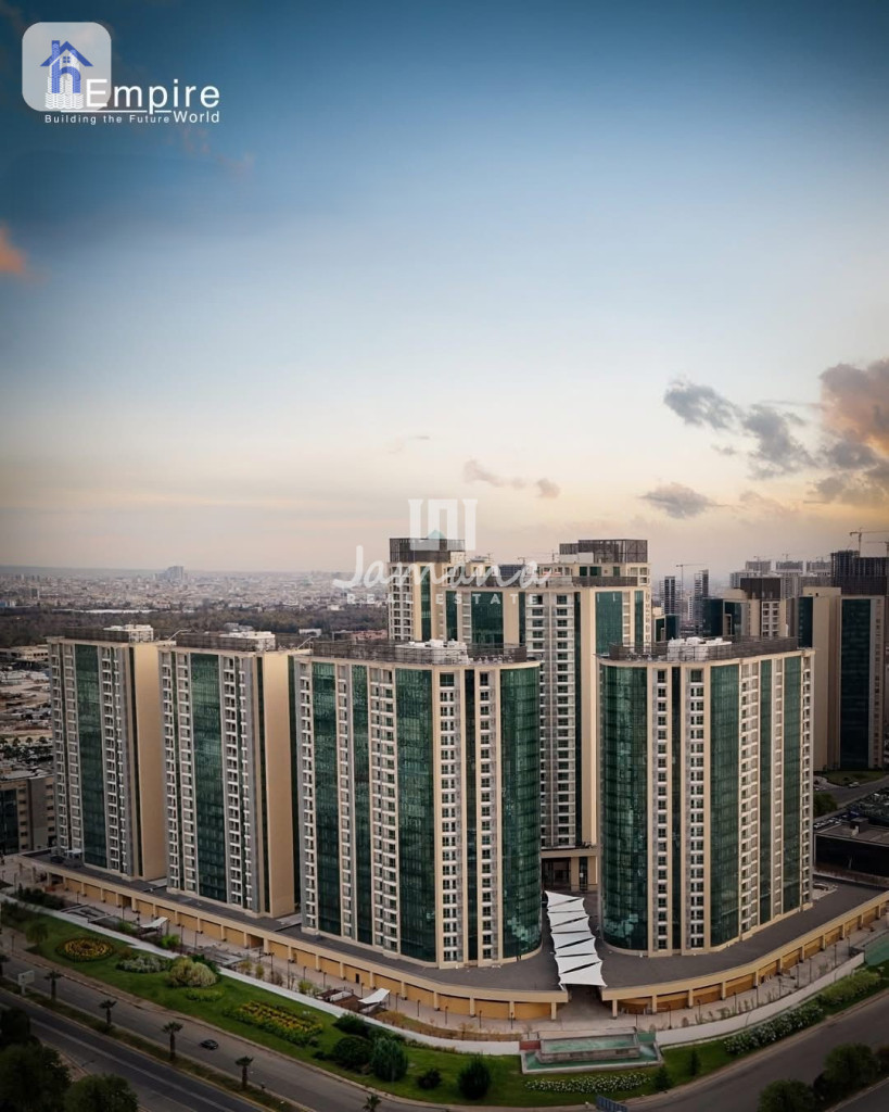 Modern Apartment in Empire Square
