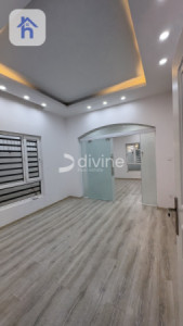 Spacious Office in Italian Village, Erbil image 8