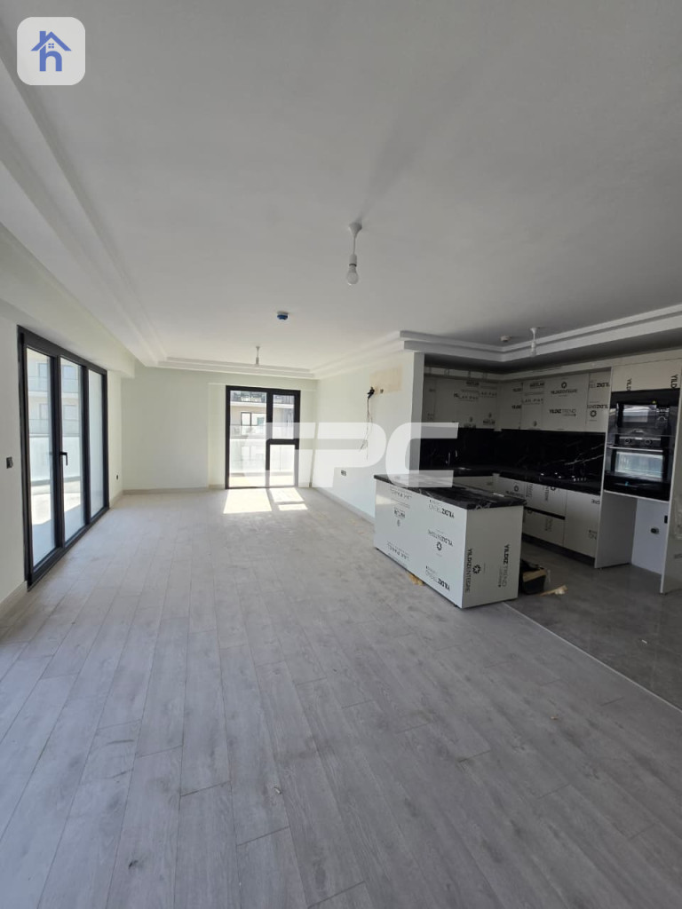 Modern 2-Bedroom Apartment in Rami Tower