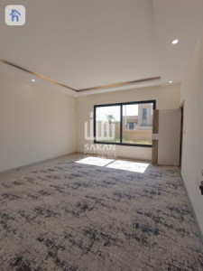 One Floor House image 11
