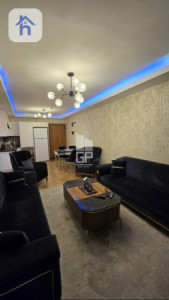 Elegant Apartment with Modern Design image 2