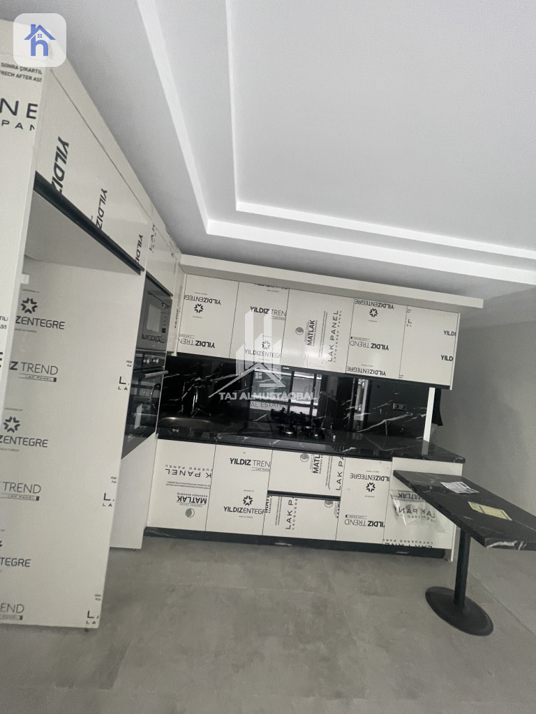 Modern Apartment in Rami Towers Image 2