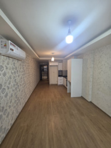 Studio Apartment Image 3