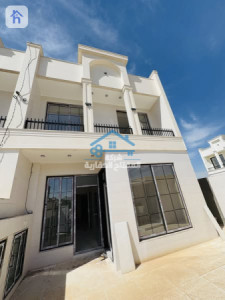 Twin House image 2