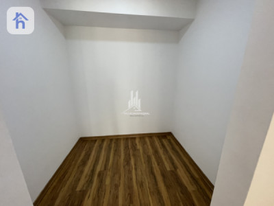 Modern 3 Bedroom Apartment for Rent Image 9
