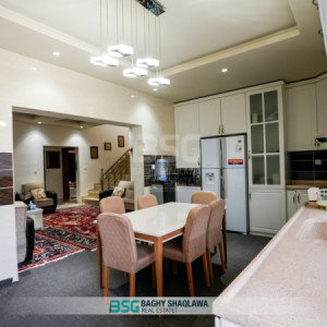 Spacious Family Home Image 6