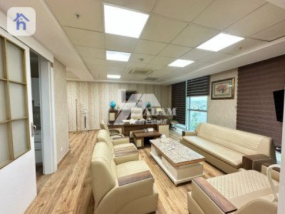 ئۆفیسی مۆبیلیات لە ئیمپایەر بزنس تاوەرز وێنە 3