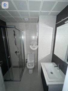 Luxurious 3-bedroom apartment with great views Image 14