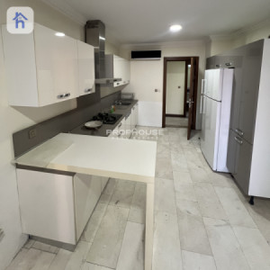 ماڵێکی 5 ژووری نوستن بە شێوەیەکی نایاب وێنە 3