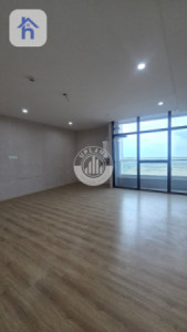 Bright and Airy Apartment image 7