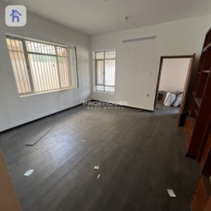 Spacious Commercial House in Shorsh Image 3