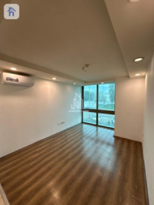 Cozy 1 Bedroom Apartment in Life Towers image 2