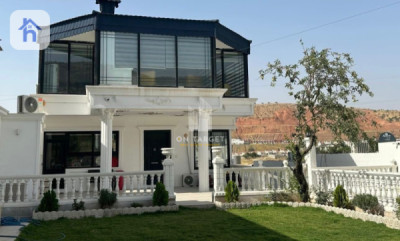 خانووی سێ نهۆمی بە ٣ ژووری نوستن image 1