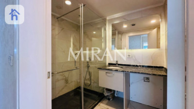 Spacious 16th Floor Apartment image 6