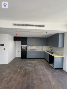 Modern 1 Bedroom Apartment image 3