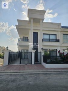 Corner House image 2