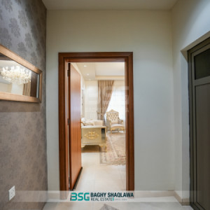Corner House Image 13