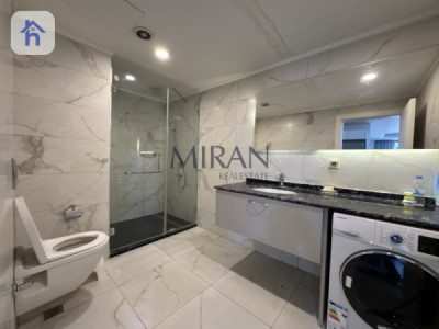 Modern Furnished Apartment with Great Views Image 5