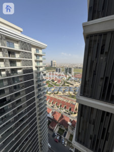 Spacious 2-Bedroom Apartment in Rami Towers Image 11