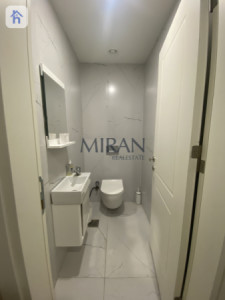 Spacious Apartment with Great View Image 11