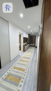 Spacious Apartment with Stunning Views Image 6