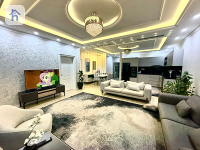 One Floor House image 3