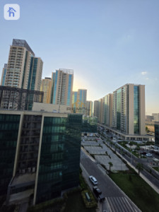 Modern Apartment in Empire Wings image 8