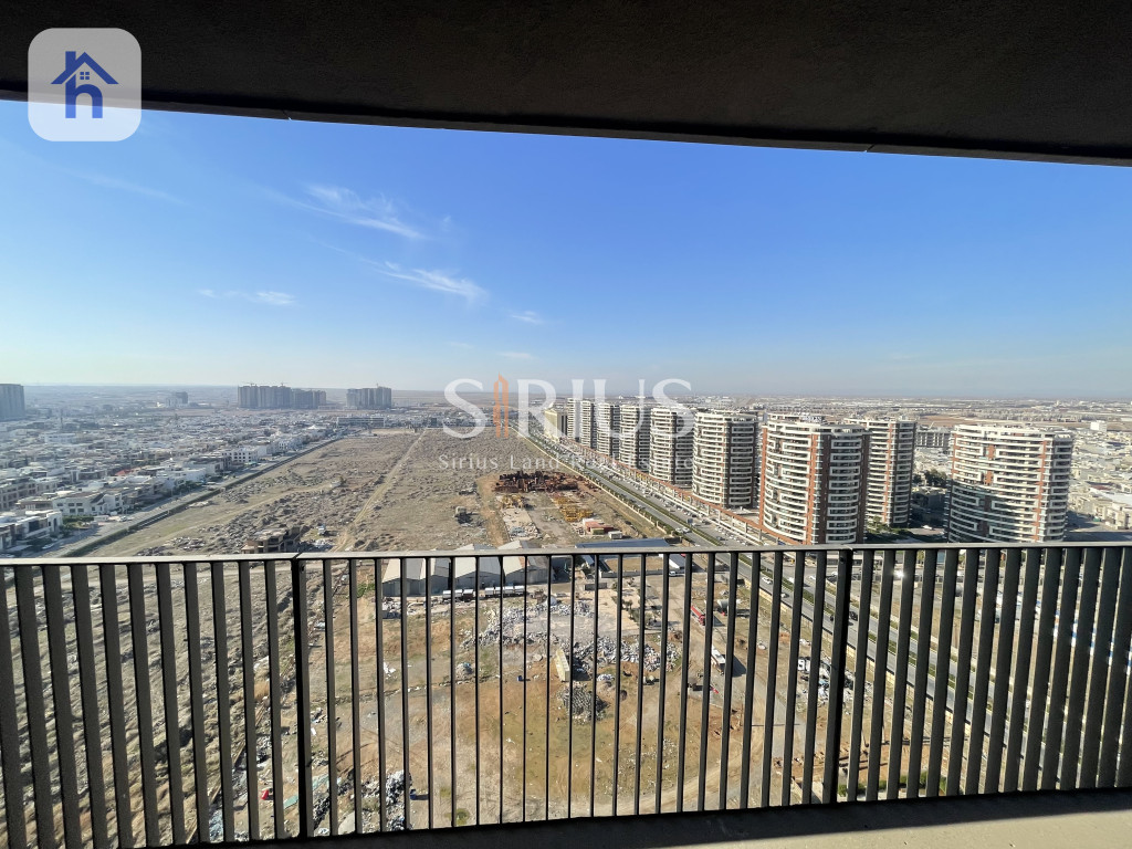 شقة أنيقة بإطلالات مذهلة صورة 2