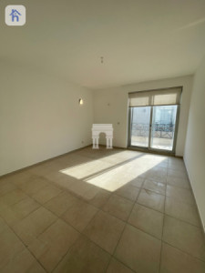 Spacious 5-Bedroom House in English Village image 17