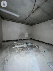 Spacious Villa with 9 Bedrooms Image 17
