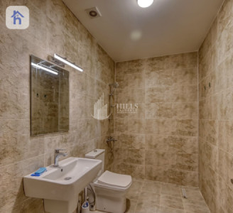 Studio Apartment image 6