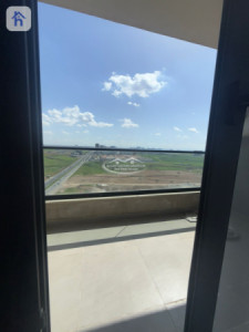 Cozy 1 Bedroom Apartment in Lalav Sun Towers Image 8