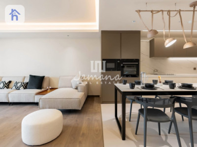 Elegant Apartment with 4 Bedrooms Image 10