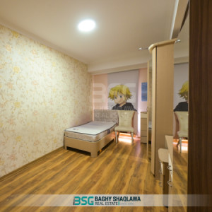 شقة مفروشة فاخرة بإطلالة الحديقة الداخلية صورة 5