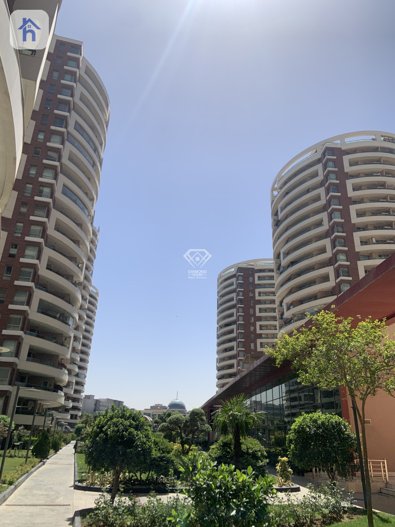 Modern 5-BR Apartment in Erbil
