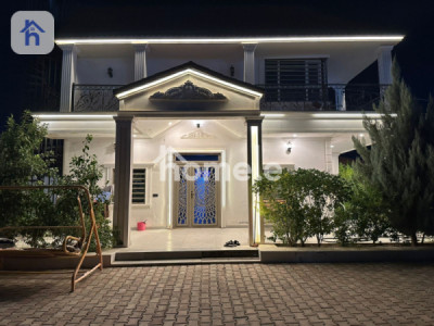 مزرعة واسعة مع أشجار الفاكهة image 2