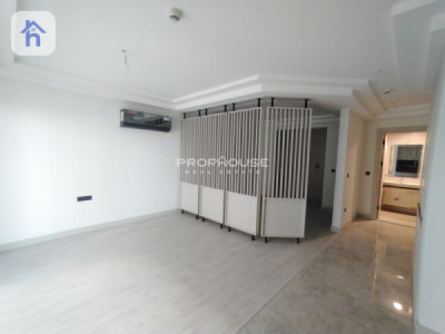 Modern Studio Apartment with Great Views image 2